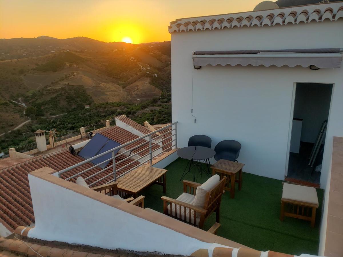 Loft Of Love Frigiliana Bagian luar foto